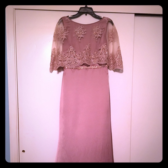 HP⭐️ EUC Formal evening dress - Picture 5 of 5